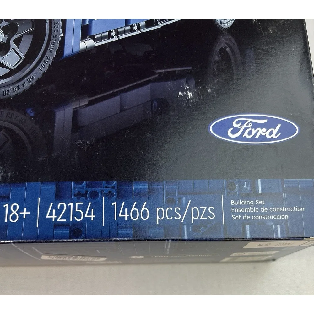 LEGO Technic 2022 Ford GT 42154 Car Model Kit